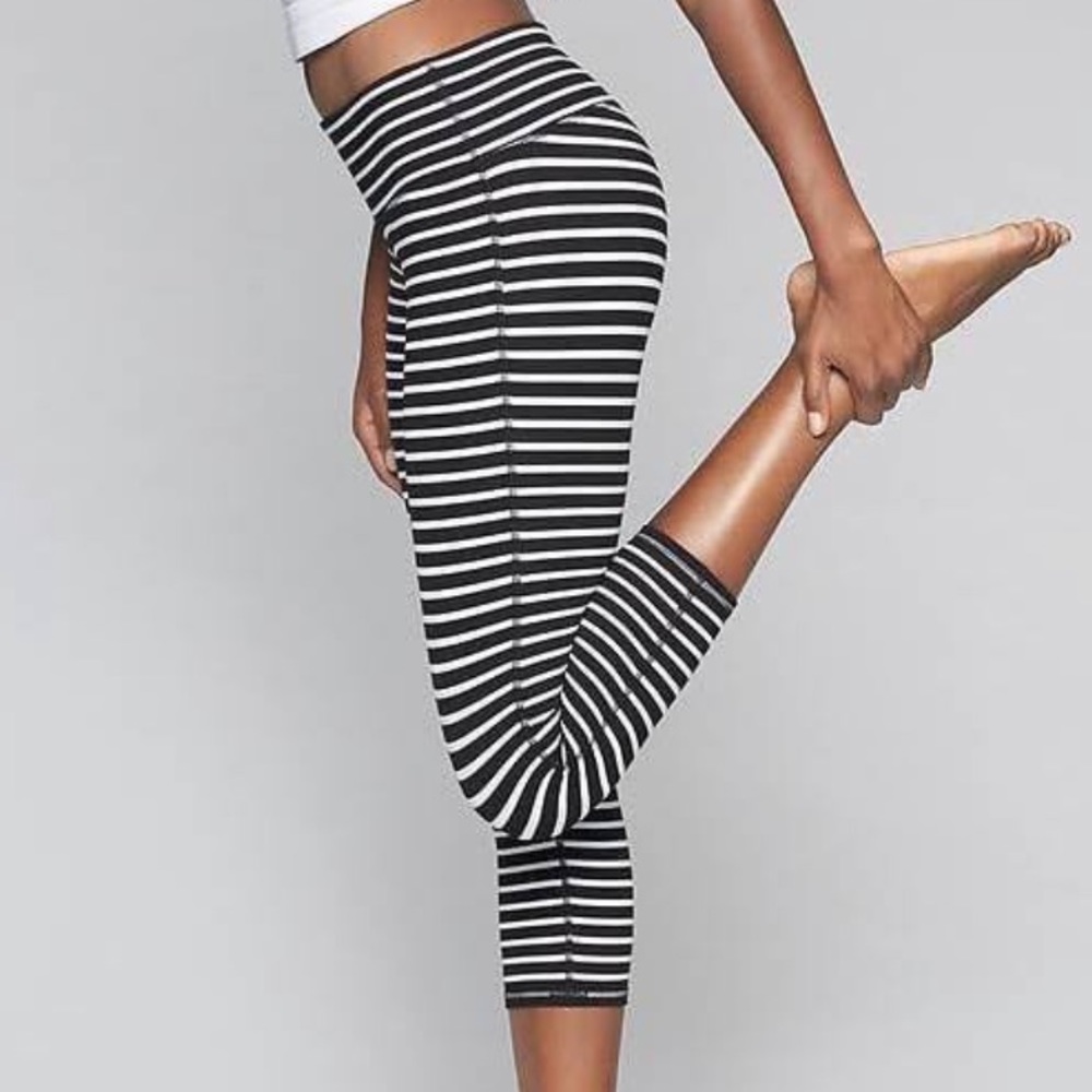 Athleta Womens Stripes Chaturanga Capri